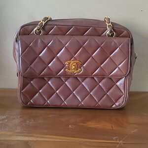 CHANEL Authentic VTG Brown Lambskin Leather GM Shoulder Flap Camera Bag GHW RARE